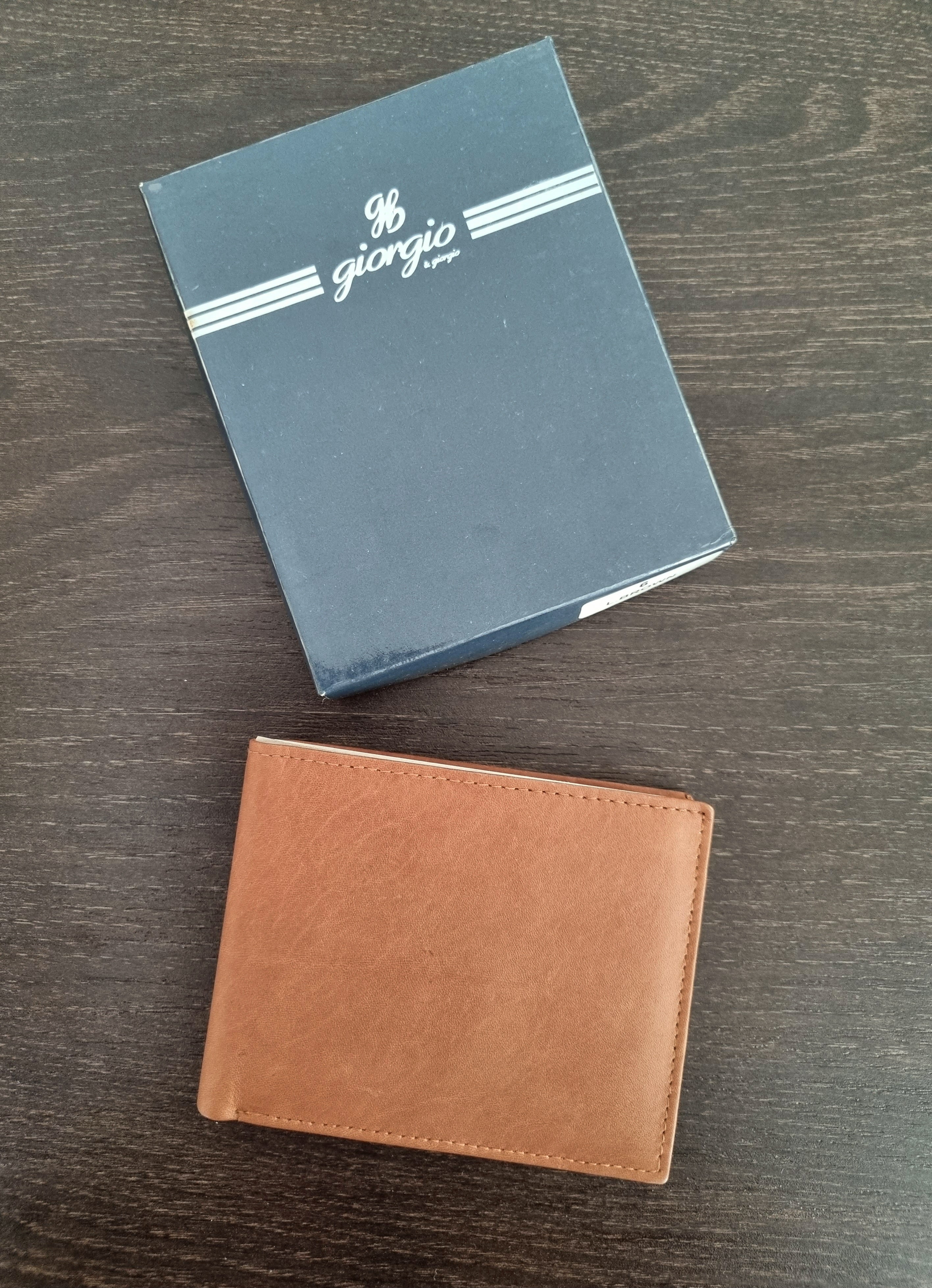 Multifunctional Men’s Leather Wallets – Italian Brands