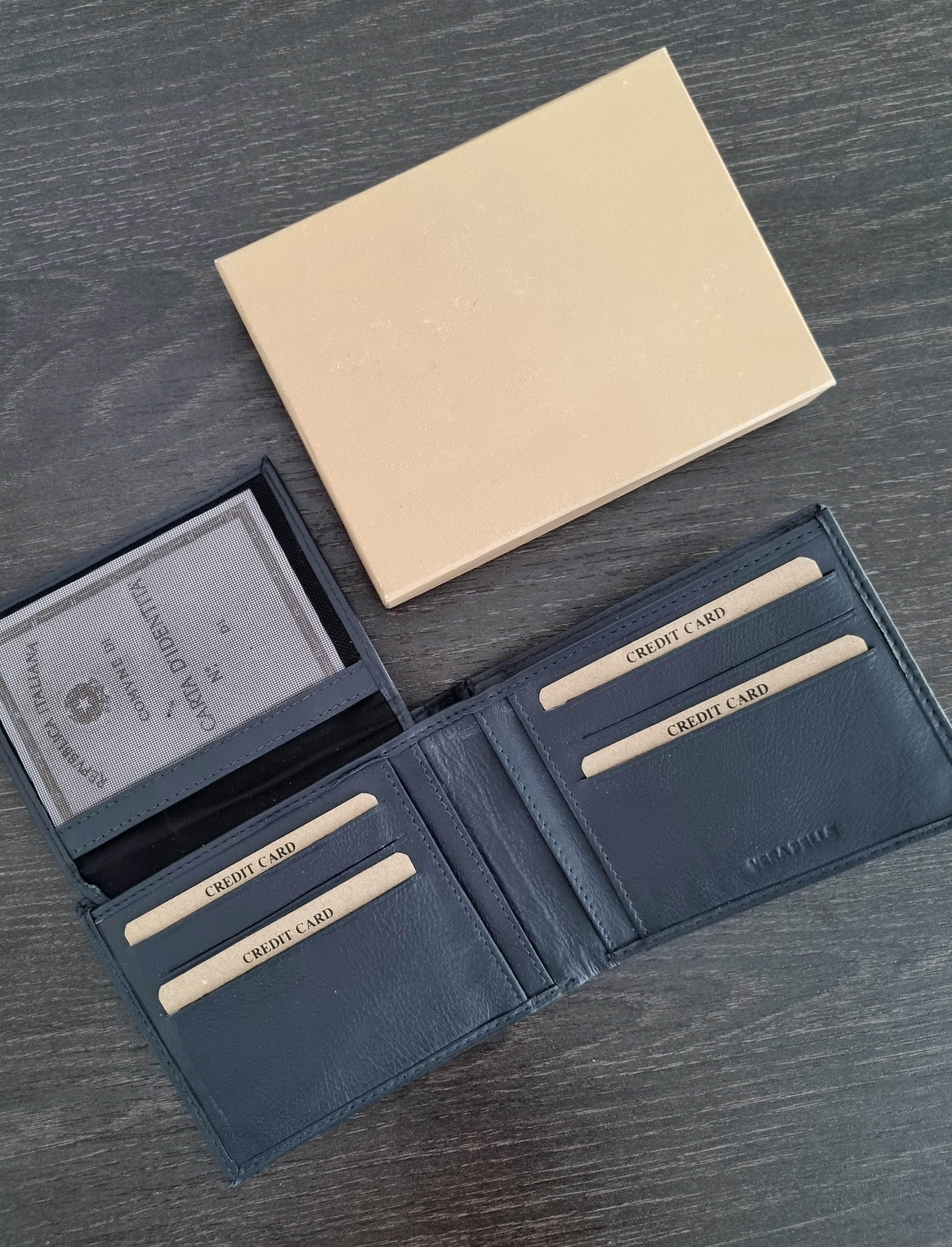 Multifunctional Men’s Leather Wallets – Italian Brands