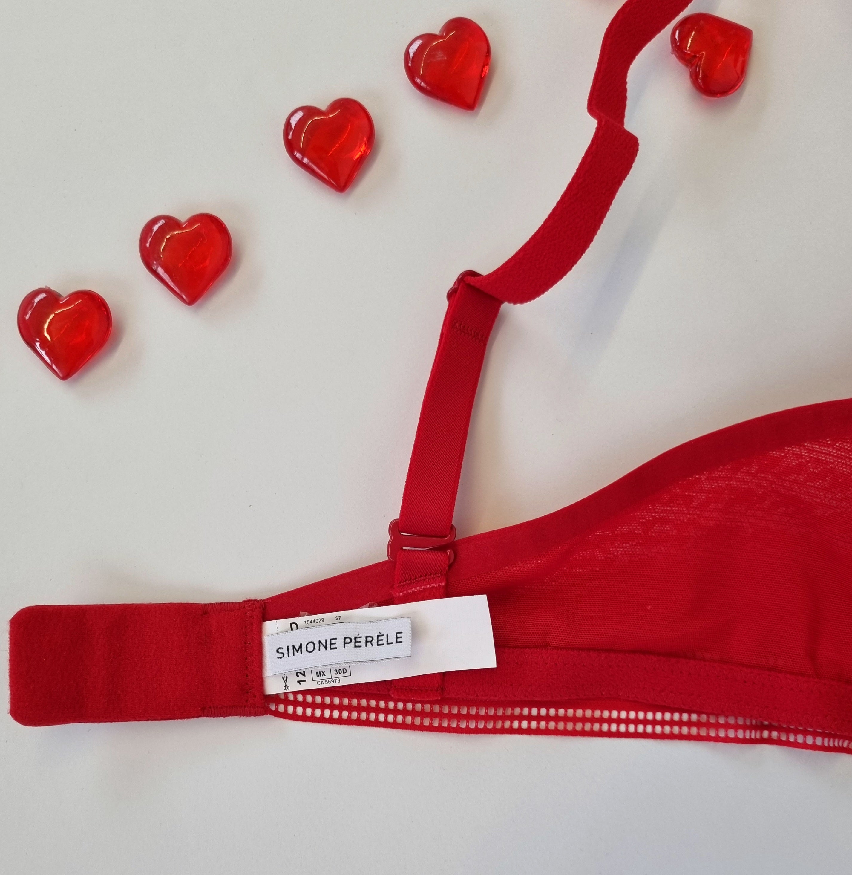 Red Bras by Simone Perele