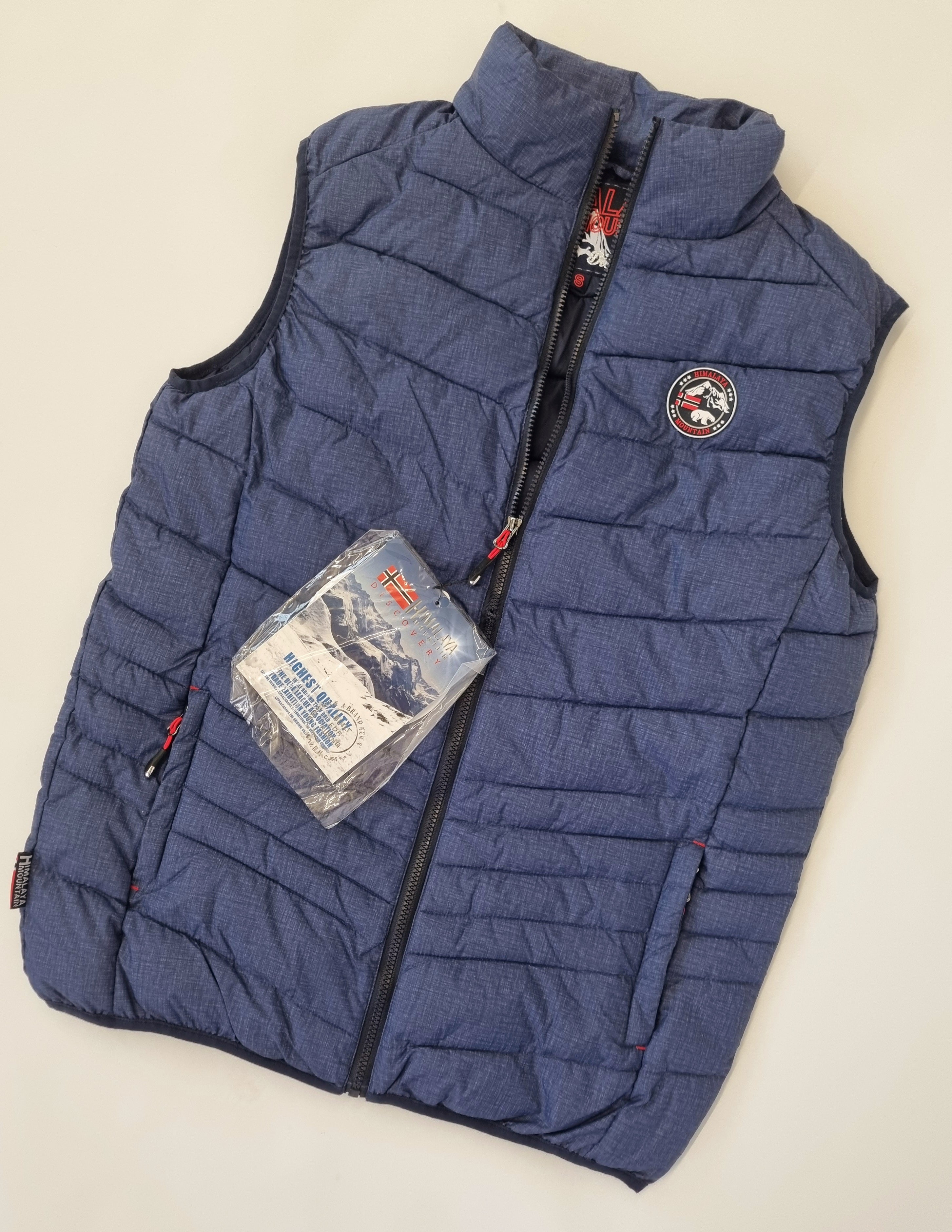 Mix of Branded Jackets (Second-Grade) – Canadian Peak, Napapijri, Mustang & More
