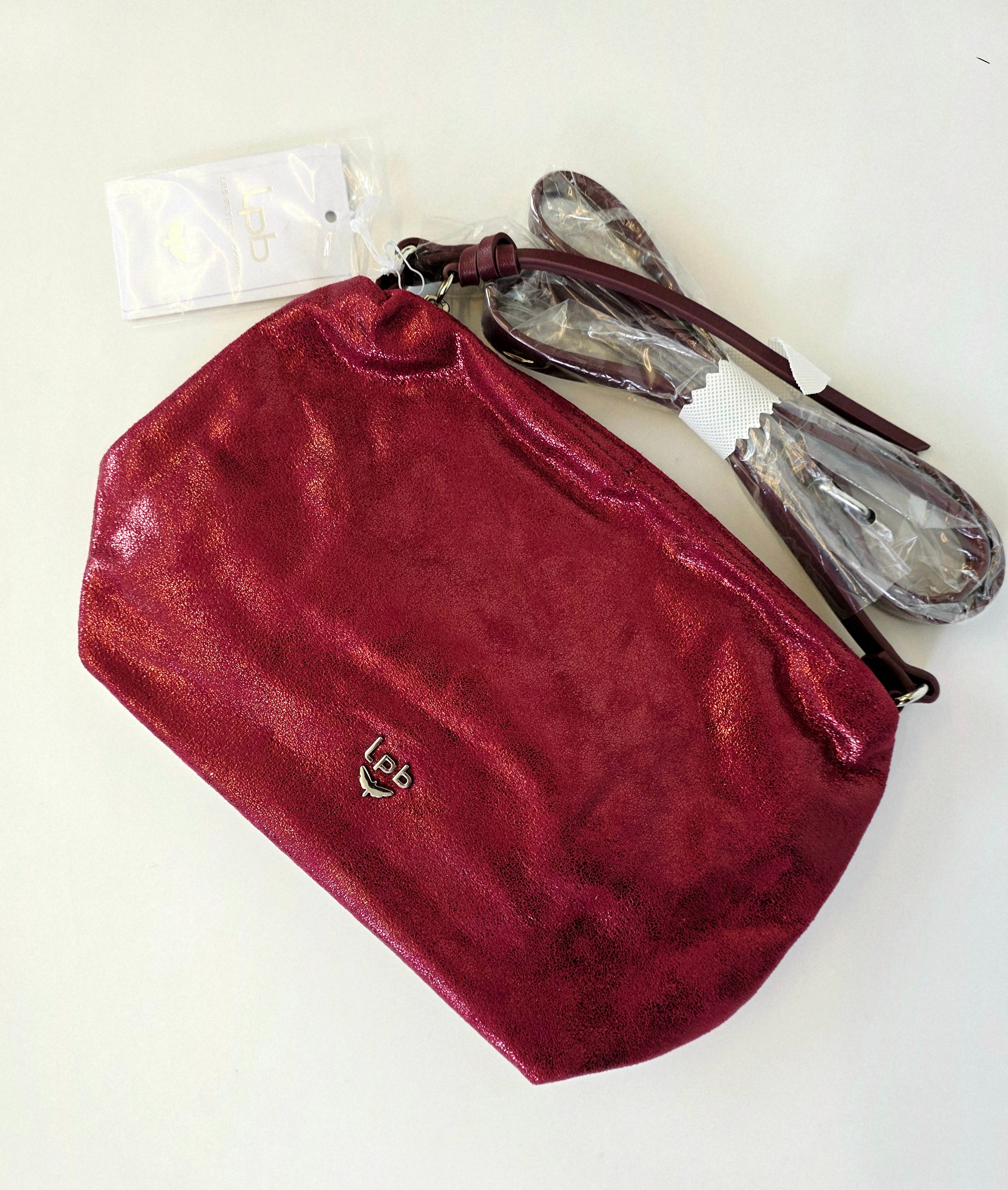 Mix of branded bags by Karl Lagerfeld, Love Moschino, Guess, Calvin Klein, Tommy Hilfiger and more.