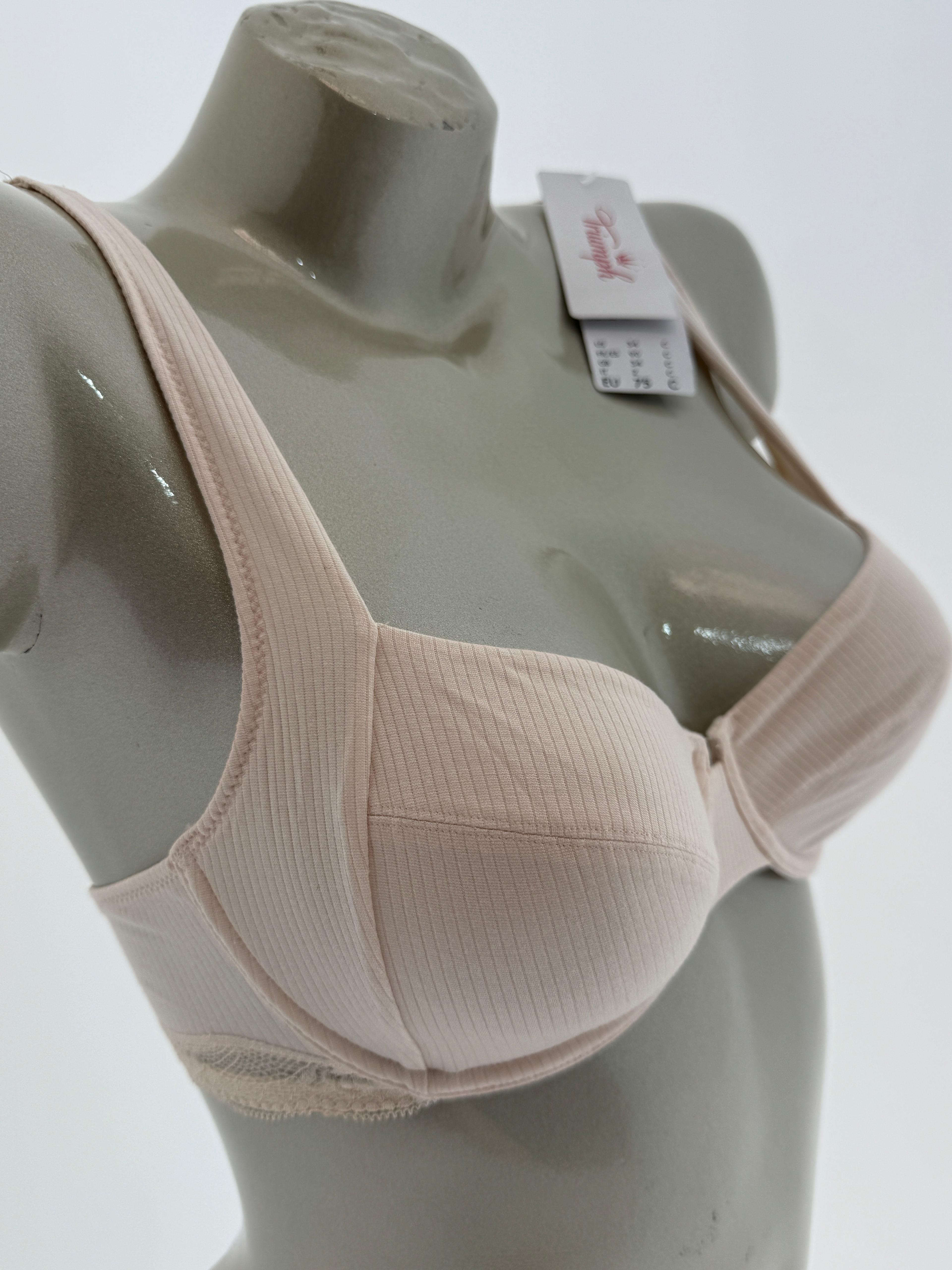 Mix Triumph 50% Bras / 50% Slips Women’s Lingerie BIG Lot