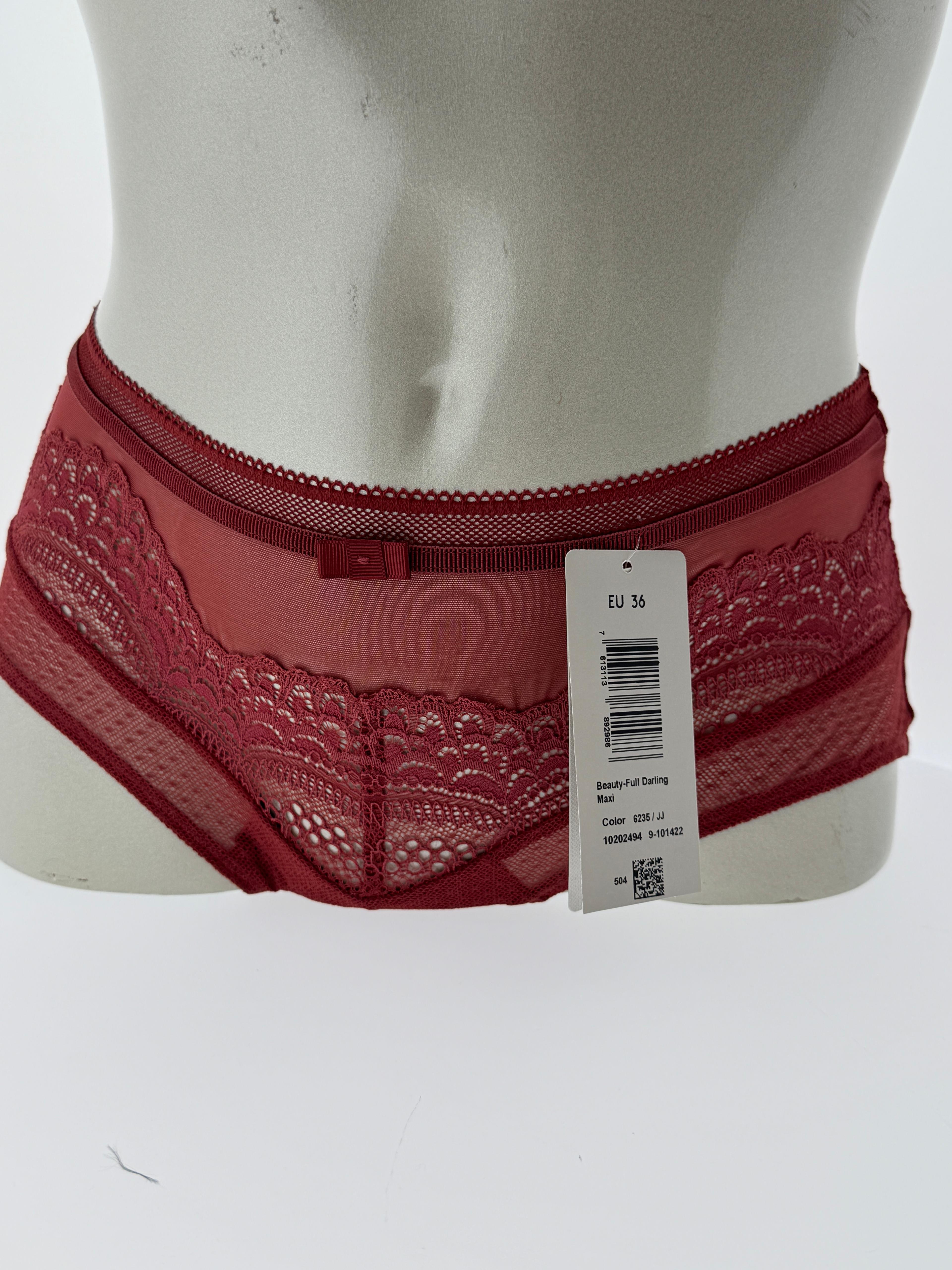 Mix Triumph 50% Bras / 50% Slips Women’s Lingerie BIG Lot