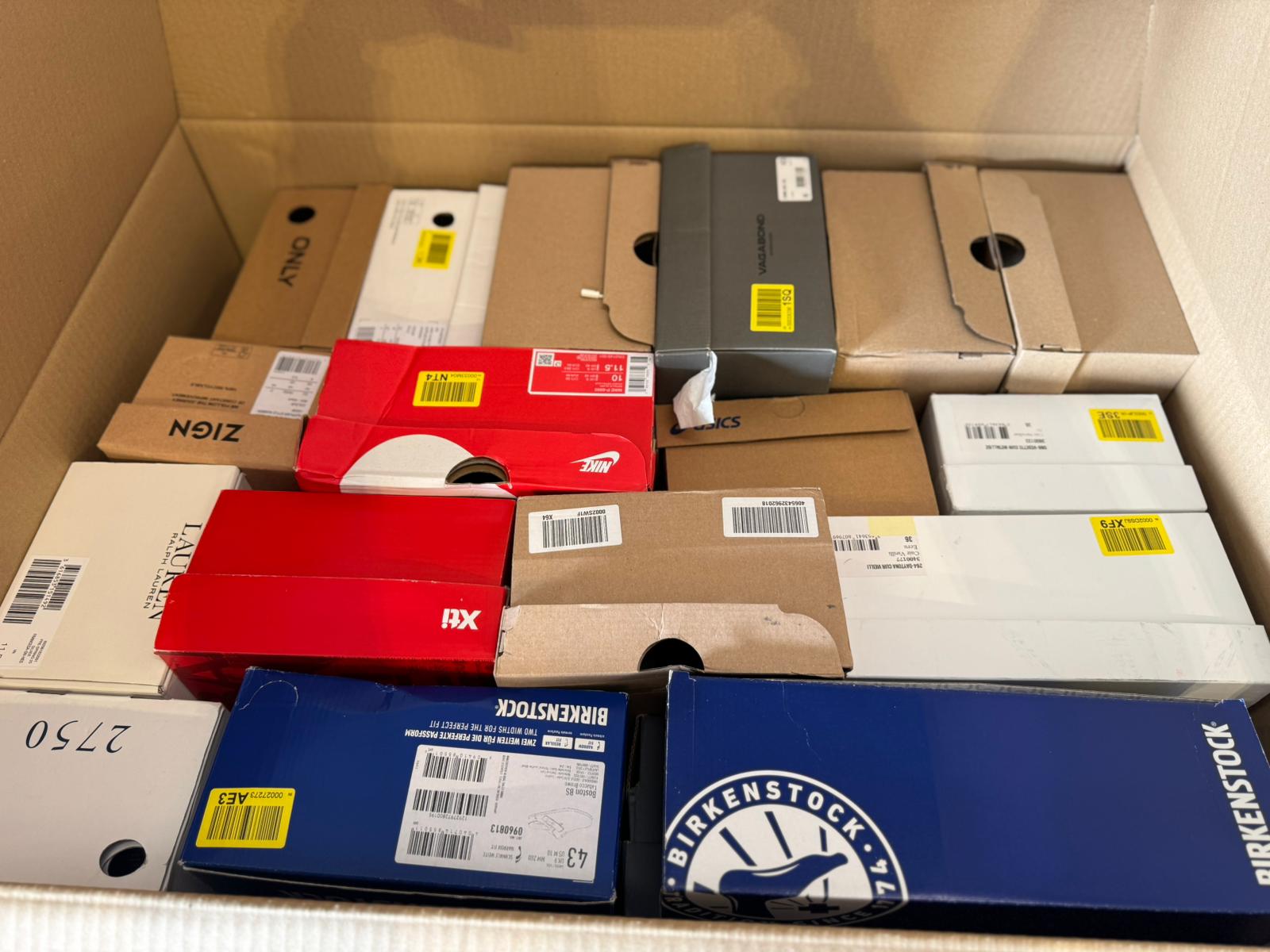 Mix branded shoes from ZALANDO Adidas, Nike, New Balance and more